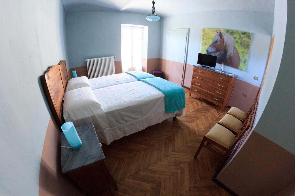 B&B Lo Scudiero Castelnuovo Don Bosco Kamer foto