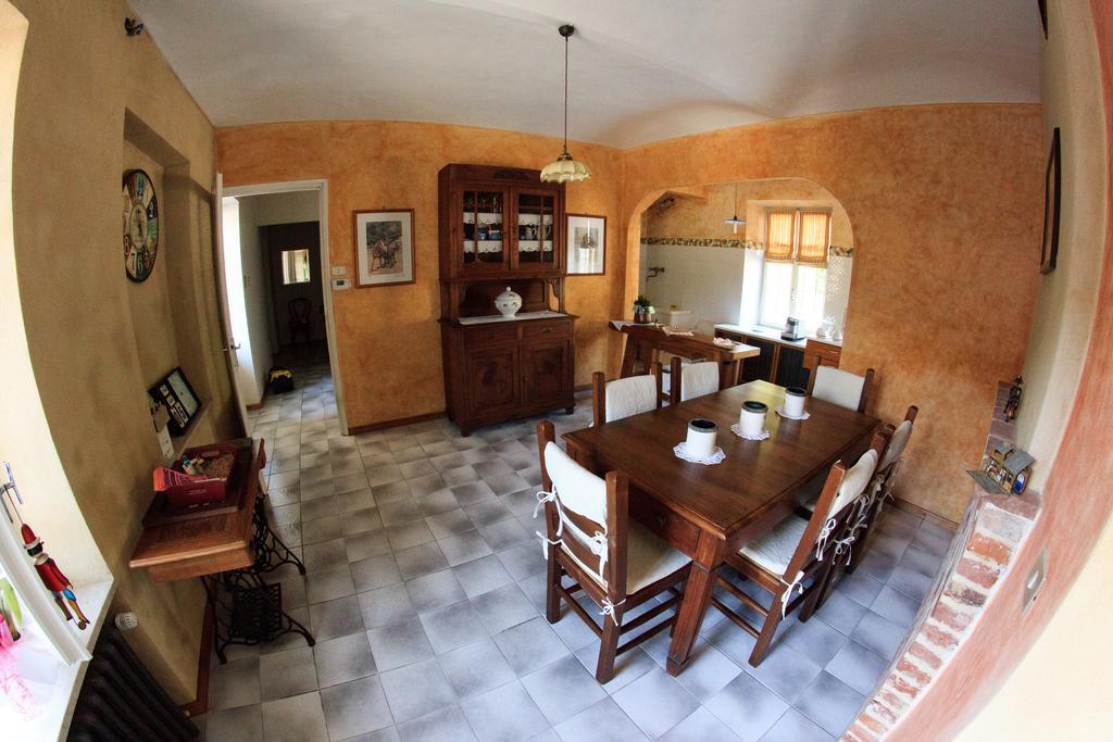 B&B Lo Scudiero Castelnuovo Don Bosco Buitenkant foto