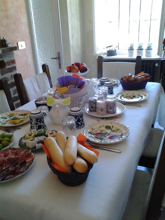 B&B Lo Scudiero Castelnuovo Don Bosco Buitenkant foto